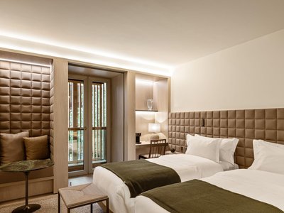 法里亞利馬脈動酒店