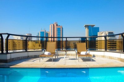 特朗薩米利卡法利亞利馬行政酒店