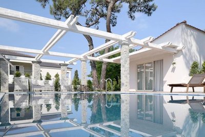 亞歷山大海灘水療度假村