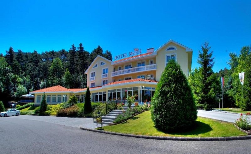 美第奇別墅及餐飲酒店