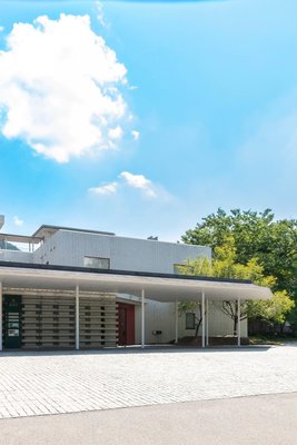 RIVER RETREAT GARAKU