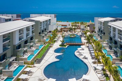 穆赫雷斯加泰羅尼亞格蘭德海岸全套房水療酒店