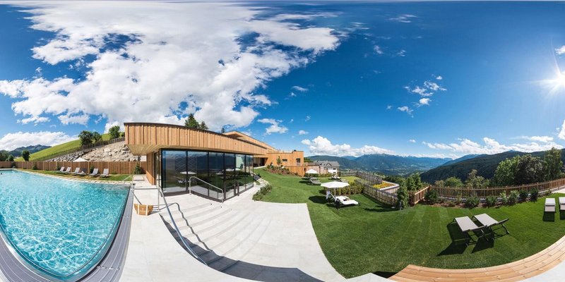 Tratterhof Mountain Sky Hotel