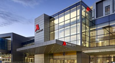 卡爾加里機場客運大樓萬豪酒店