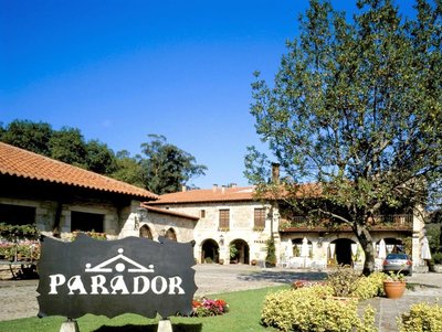 帕拉多德桑提拉納吉爾布拉斯酒店