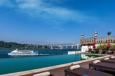 佩斯塔納帕拉西奧弗雷舒波薩達與國家紀念碑酒店