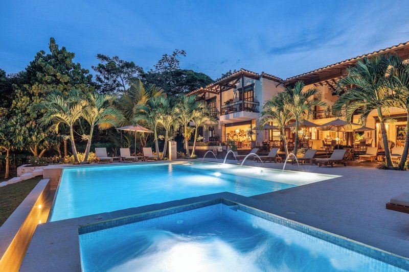 Casa Jacaranda Hotel Boutique by HMC -Cauca Viejo- Mayores de 14 años