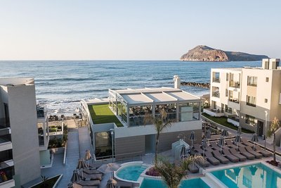 普拉塔尼亞斯海灘港 - 華麗精選酒店