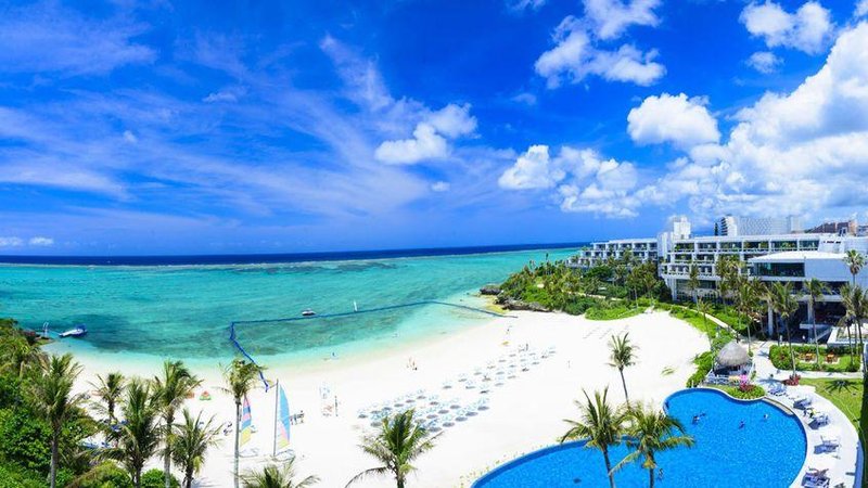 The Moon Beach Museum Resort