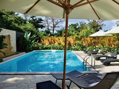 沖繩弦月鴻居舍酒店