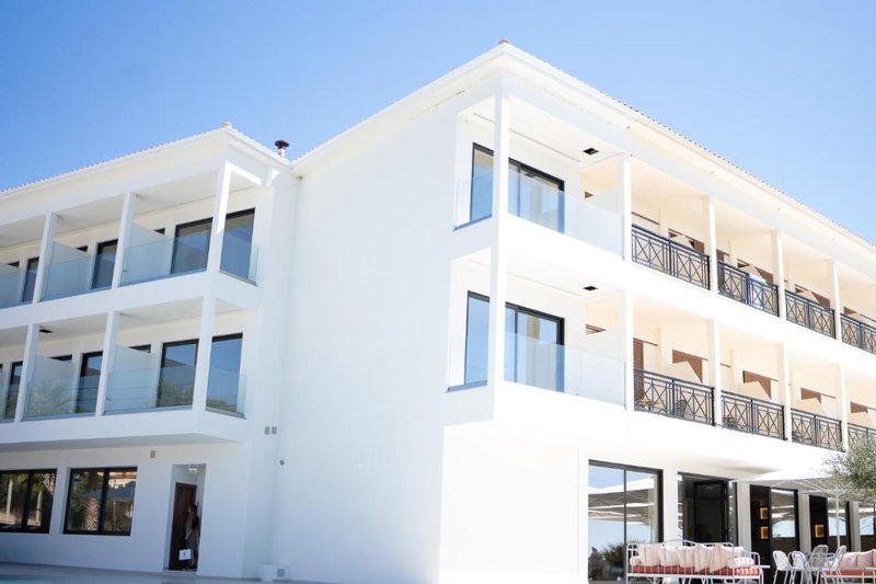 Pheia, Vriniotis Resorts