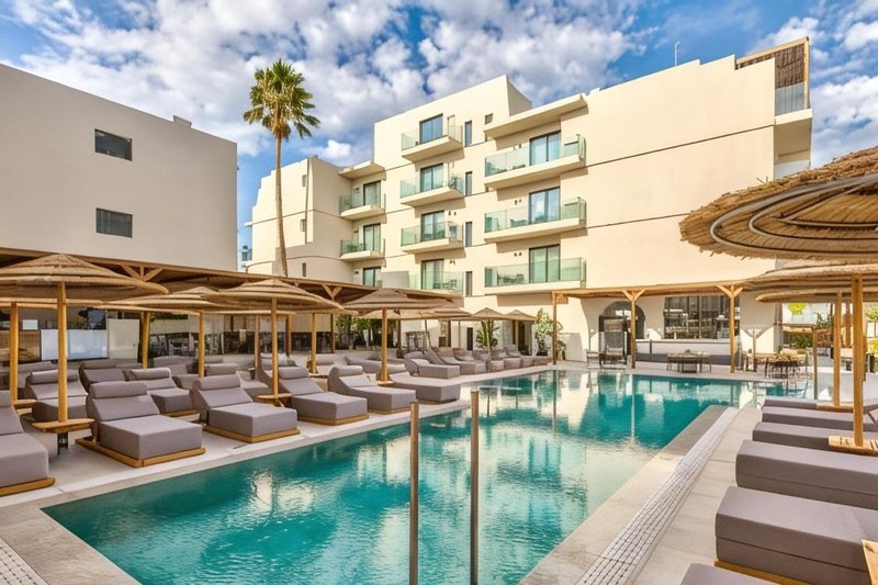 Cabana Blu Hotel & Suites