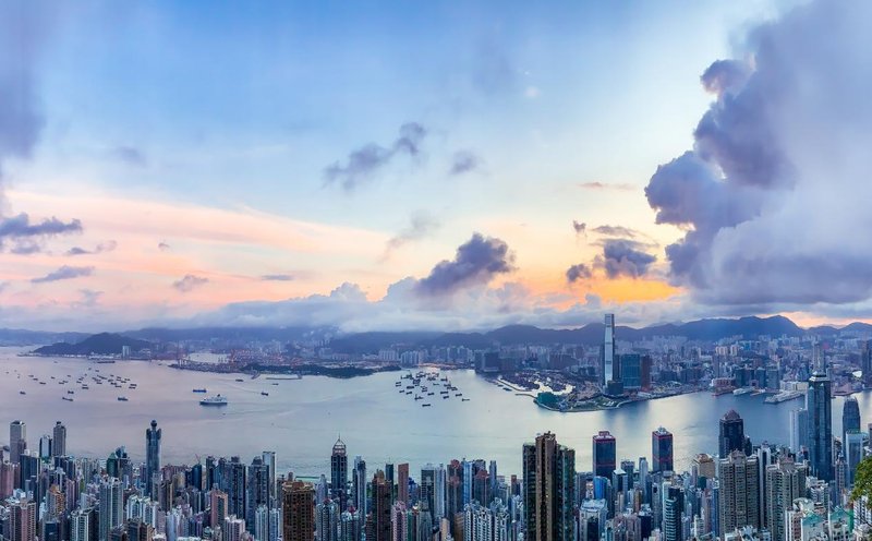 What is the Best Time to Visit Hong Kong?