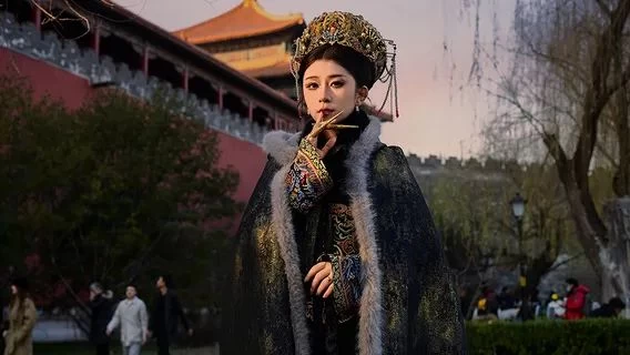 Beihai Park in Beijing[8 chain stores in Beijing · Hanfu + makeup and styling/multiple packages optional]